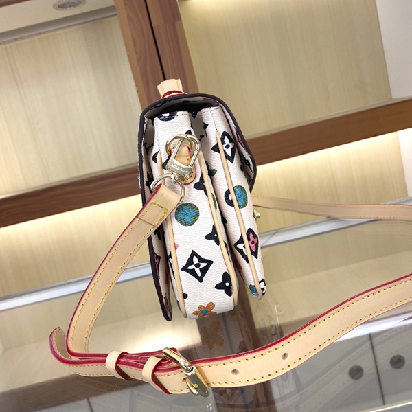 ルイヴィトンバッグ角部分ディテール